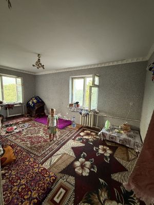 1- Ком квартира кирпичний, 4-етаж возле Ангрен базара15.500$