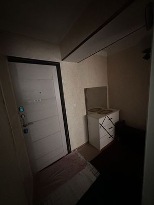 Продаётся своя 2х переделанная в 3х комнатная квартира