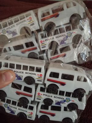 Damas Va Aftobuslar
