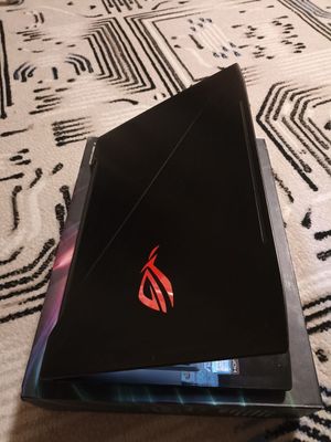 Asus rog igravoy noutbuk