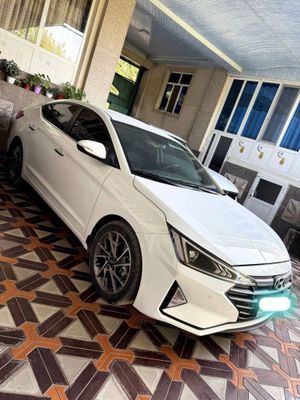 Hyundai elantra 2020