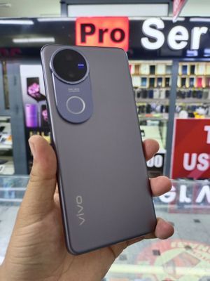 Vivo v50 5G 12+12/256gb