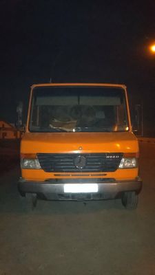 Mercedes Vario 814 d isuzu isuzi 15ming $