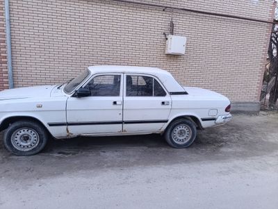 Gaz 3110 volga sotiladi