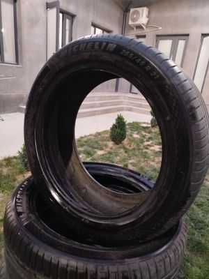 Michelin balon 265/45/21