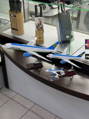 Uzairways samalyoti