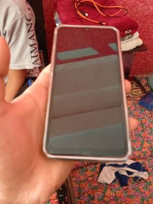 Samsung A10 sotuvda Narxi kelishimiz arzon 700.000