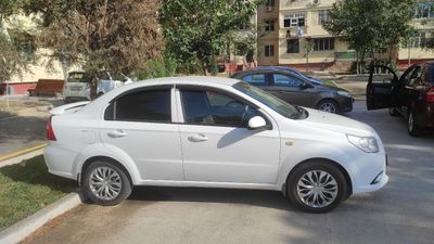 Nexia 3 oq belo dimchatiy