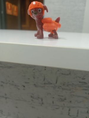 kinder oʻyinçhoqlari.