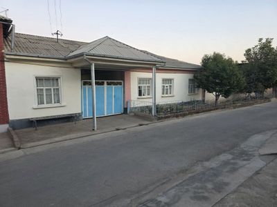 Uy sotiladi tayyor uchaska