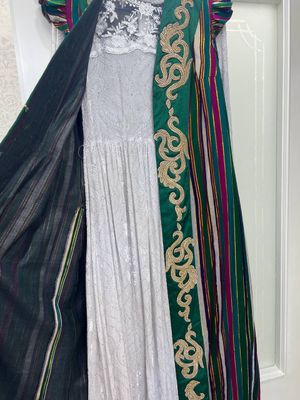 Kelinlar uchun beqasamdan dvoyka ansambl