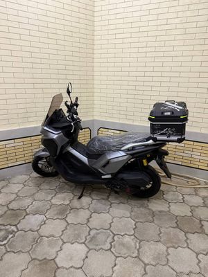 Skuter bonvi motor 150- kubalik benzinda yuradi