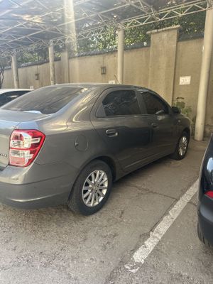 Cobalt avtomat 2015 yil xolati yaxshi srochno 1 qo’l