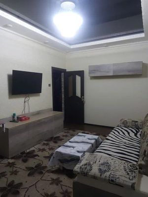 Юнусабад 7кв Аренда 2комн 1 этаж