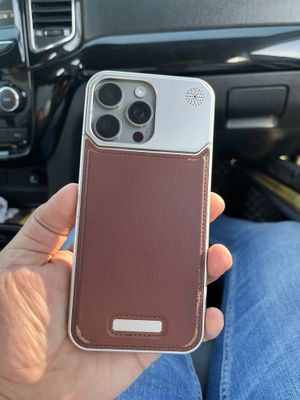 Iphone 15 pro max Titan