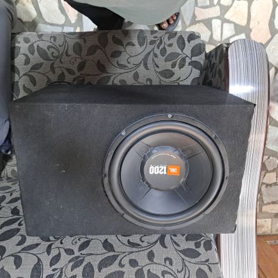JBL колонка сотилади холати тоза 800минг сум