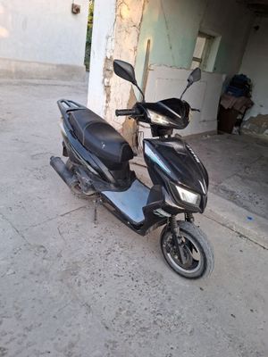 Skuter sotiladi Wasat