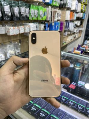 Iphone xs gold.