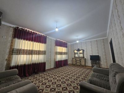 Квартира арендага берилади. Факат оилага. 2 хонали.2- этажда жойлашган