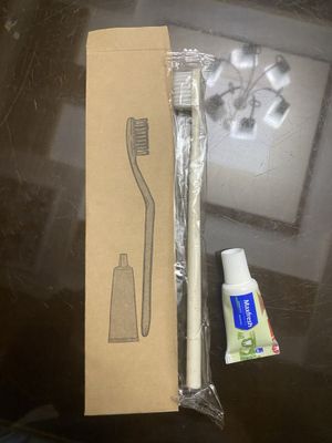 Зубная щётка и паста