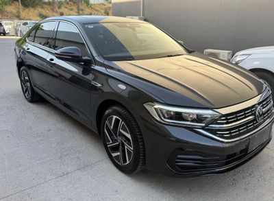 Volkswagen Sagitar (Nexia -3, Jentra, Cobalt] Trade In