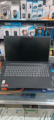 Notebook Lenovo Ryzen 3 7320U