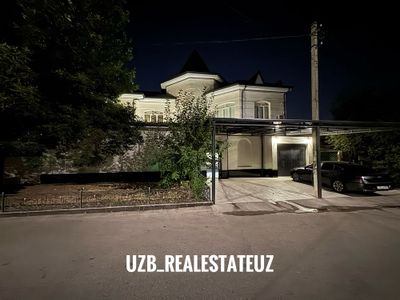 Ор-р: Академии городок, IT-Park Продается Евро Дом 3,2.соток 520м2