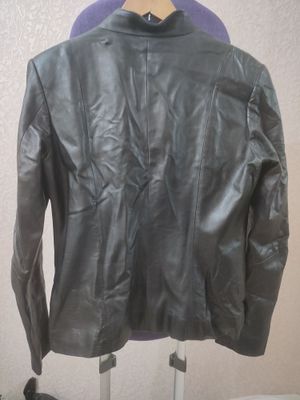 Продам кожаную куртку