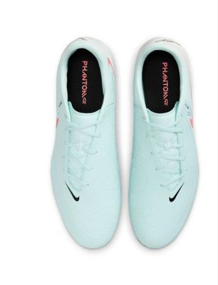 Новые бутсы от Nike