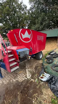 Siloking Mixer , Belarus, Case, Claas Arion