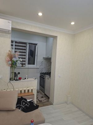 Продае Мирзо Улугбекский район 1/4/4 массив Феруза