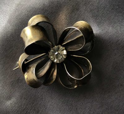 Серебряная старинная брошь СССР