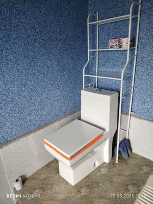 Unitaz Coco srochna sotiladi