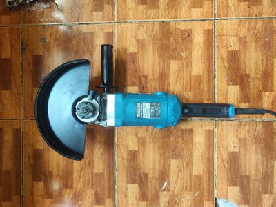 MAKITA 230 GA9050