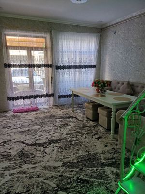 Бектемир Олтин топган 2-тор кочаси 35А уй 1,5 сотих 5та хона