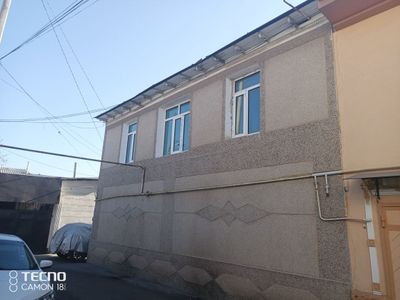 Продается дом 1,8 сотки 7 комнат на старом городе.