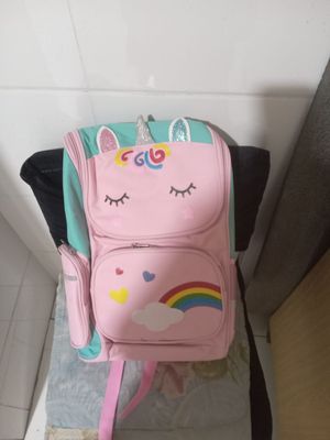 Qizlar sumkasi juda ham chiroyli