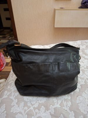Продам кожаную сумку фирмы Канишка в хорошем состоянии из чёрной кожи.