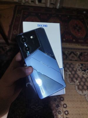 телефон Tecno pova 5 Процессор: Helio G99 Экран: 6.8" Разр