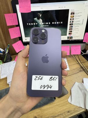 Iphone 14pro max purple