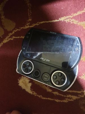 PSP GO