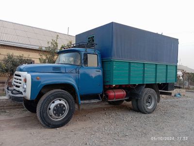 Zil 138 Ural matori beskamer balonlar
