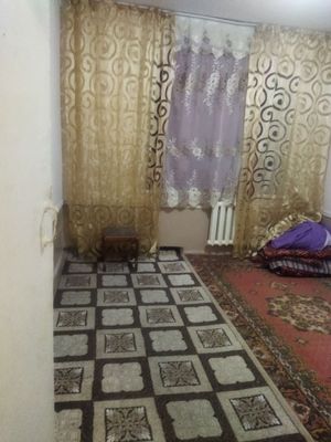 Сдам 1/1/4 в бывшем общежитии, возле юнусабадского военкомата