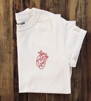 Heart T- shirt Futbolka