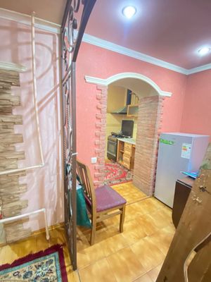 Чилонзор Жахон тиллари университети ропасида кв
