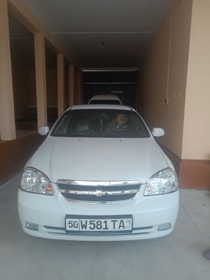 Срочно Lacetti 1,8 сотилади