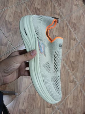 sketchers xitoy.42 razmer kachstva bomba