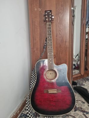 Gitara akustichiskie