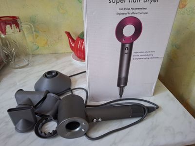 Фен Dyson super hair dryer