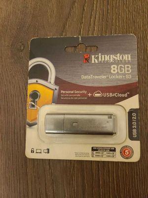 Kingston DTLPG3/8GB парол билан ҳимояланадиган флеш-хотира